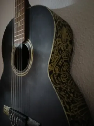 Guitarra Clásica Negra