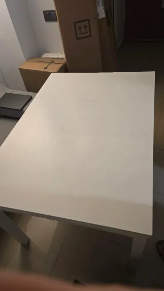 Mesa extensible y 2 sillas