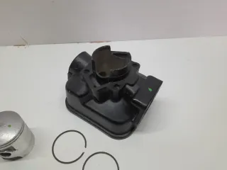 Cilindro y pistón Malaguti Fifty / Aprilia RX 50