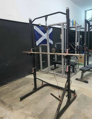 Rack musculación,polea,belt squat, y barras 28mm