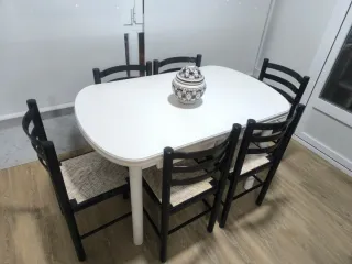 Mesa extensible y 6 Sillas de Cocina o comedor