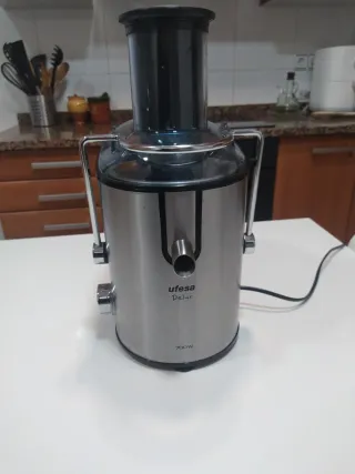Licuadora Ufesa Deluxe 5025
