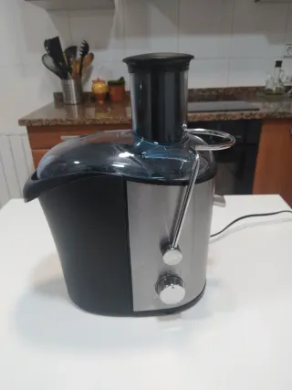 Licuadora Ufesa Deluxe 5025