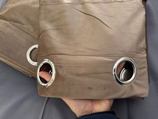 2 Tende Effetto Velluto Coprente 135x275 Marrone