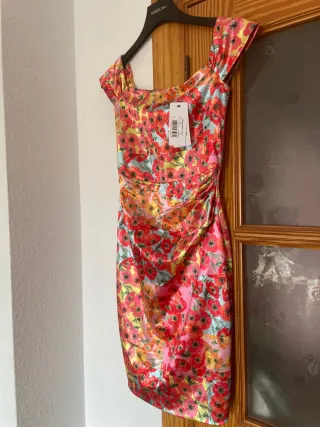 Vestido Guess Talla XS Nuevo con etiqueta