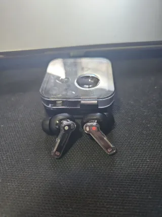 Nothing Ear 2 Negros