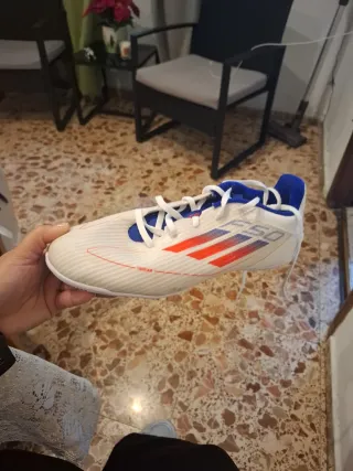 Zapatillas Adidas Blancas y Azules