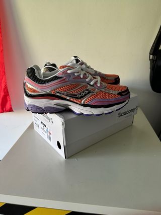 Zapatillas Saucony ProGrid Omni 9 talla 42