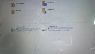 Ordenador portátil LENOVO