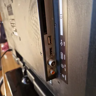 TV LED Nevir 24 Pantalla Rota