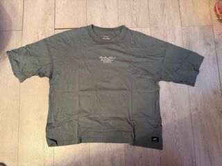 Camiseta oversize Pull&Bear verde militar Talla L