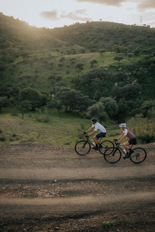 Bicicleta Gravel GRVL AF Discover Verde Microshift Acolyte