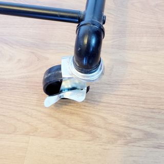 Burro doble altura negro ruedas