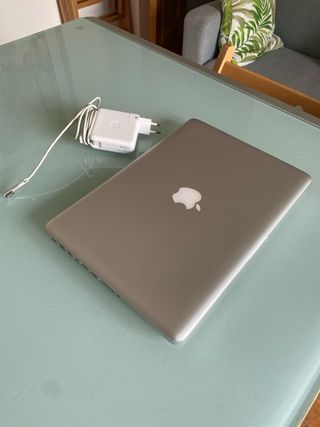 MacBook Pro 13 394 GB Gris Espacial