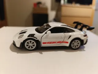Miniatura 1:36 Porsche 911 GT3 RS