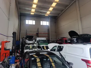 Nave en alquiler taller mecánico