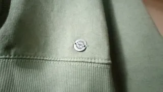 Lote 2 sudaderas verde talla M a 1€ cada una