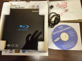 Modelo Samsung SE-506 BB + 7 discos grabables bd-r