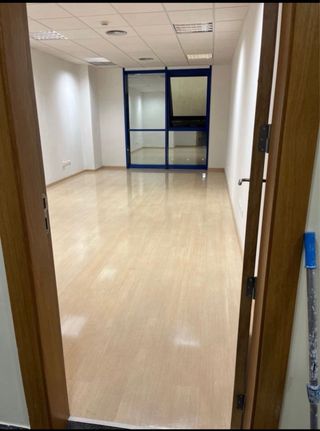 Alquiler oficina y garaje en  Nuevo Torneo Sevilla