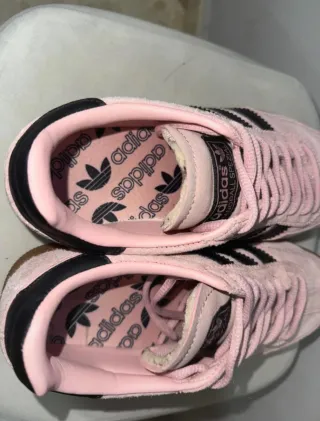 Adidas Spezial rosas y negras