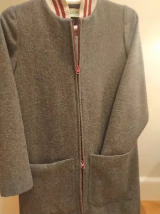 Abrigo Ropachica Gris Cremallera Cuello Rayas