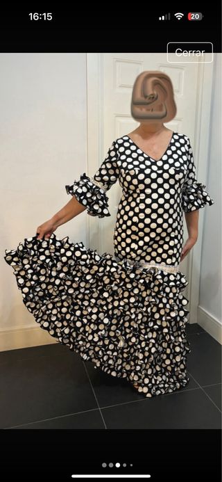 Traje de flamenca lunares blanco y negro