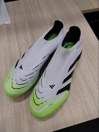 Botas de fútbol Predator League Laceless FG/MG Adulto