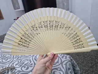 Abanicos sin estrenar por cierre de tienda