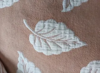 Colcha reversible 90cm hojas beige/marrón