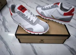 Zapatillas New Balance 530 Blancas y Plateadas