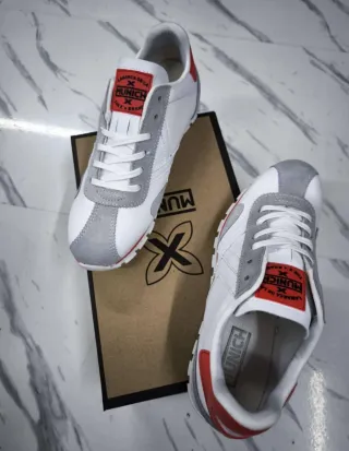 Zapatillas New Balance 530 Blancas y Plateadas