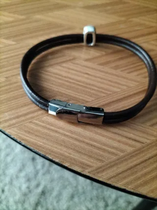 Pulsera cuero marrón calavera