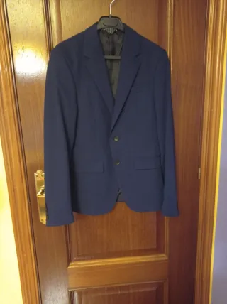 Traje de caballero azul