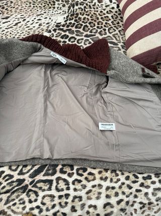 Chaqueta Zara gris con detalles de punto