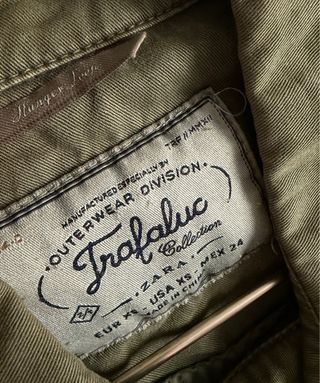 Chaqueta militar Zara Talla XS verde oliva