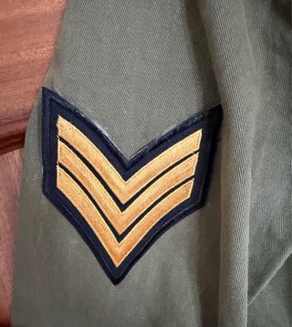 Chaqueta militar Zara Talla XS verde oliva