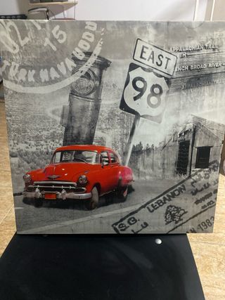 Cuadro lienzo plastificado coche. 50x50 cm