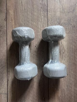 Mancuernas 4KG y pesa rusa