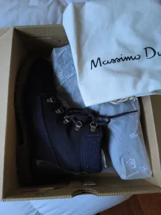 Botas Massimo Dutti azul marino ante