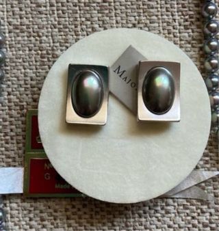 Pendientes y pulsera Majorica grises