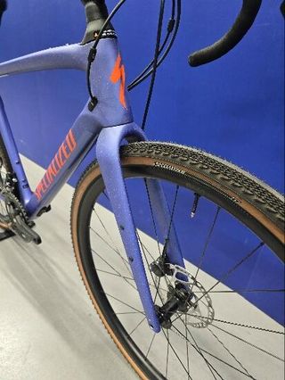 SPECIALIZED DIVERGE SPORT TALLA 56 (CARBONO)