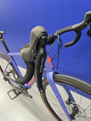 SPECIALIZED DIVERGE SPORT TALLA 56 (CARBONO)
