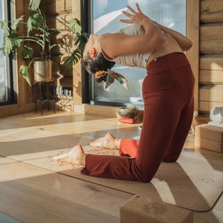 Esterilla Yoga Dinámico Diseño Mandala Corcho