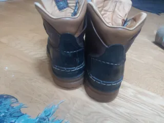 Botas de montaña Talla 42 usa 8`5