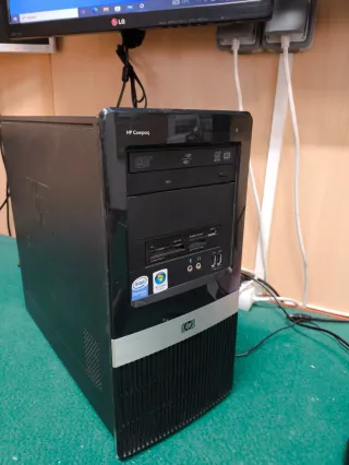 Ordenador HP + Monitor + Teclado y ratón