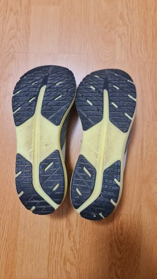 Zapatillas Brooks Hyperion Tempo Grises