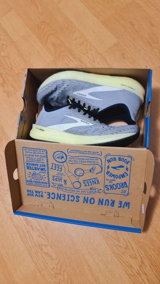 Zapatillas Brooks Hyperion Tempo Grises