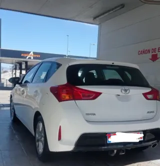 Toyota Auris 2014