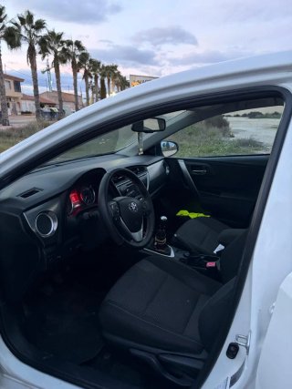 Toyota Auris 2014