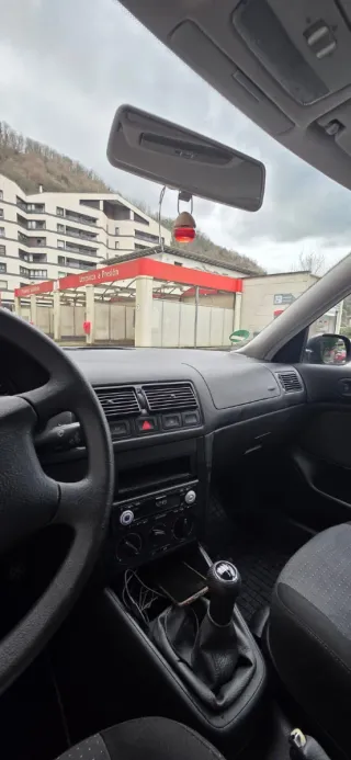 Volkswagen Golf Negro